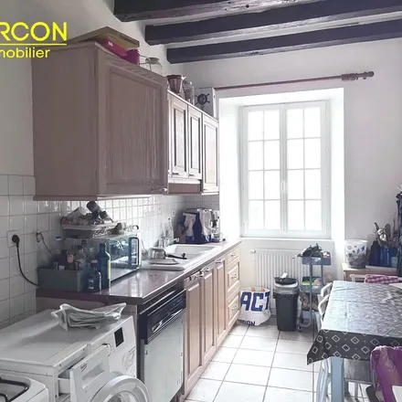 Rent this 5 bed apartment on 5 Rue Ferragüe in 23000 Guéret, France