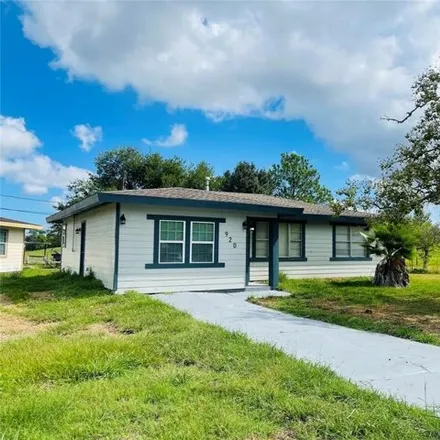 Buy this 3 bed house on 949 Temple Drive in Hitchcock, TX 77563