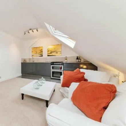 Buy this 2 bed apartment on Bell Lane in London, NW4 2AR