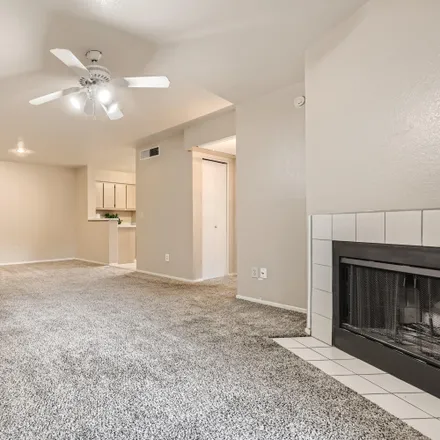Image 2 - 2025 East Campbell Avenue, Phoenix, AZ 85016, USA - Apartment for sale