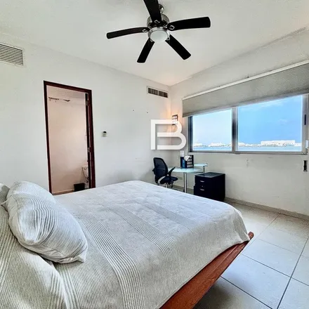 Buy this 12 bed apartment on Avenida Paraíso in Isla Dorada, 75500 Cancún