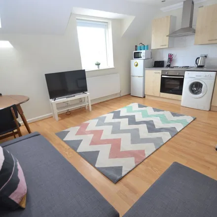 Rent this 1 bed apartment on Green Street in Cardiff, CF11 6LN