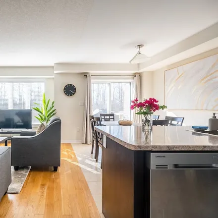 Rent this studio townhouse on 104 Esther Cres