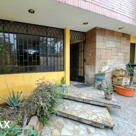 Buy this 7 bed house on Global Laser - Clinica de Ojos in Avenida Manuel Cipriano Dulanto 1656, Pueblo Libre