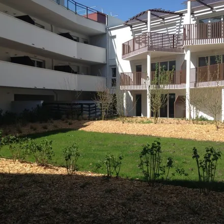 Rent this 2 bed apartment on 18 Chemin Lescan in 33150 Cenon, France