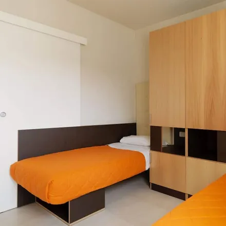 Image 2 - Castelnuovo del Garda, Via Stazione, 37014 Castelnuovo del Garda VR, Italy - Apartment for rent