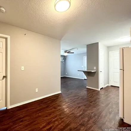 Image 9 - 11132 Belair Drive, San Antonio, TX 78213, USA - Apartment for rent