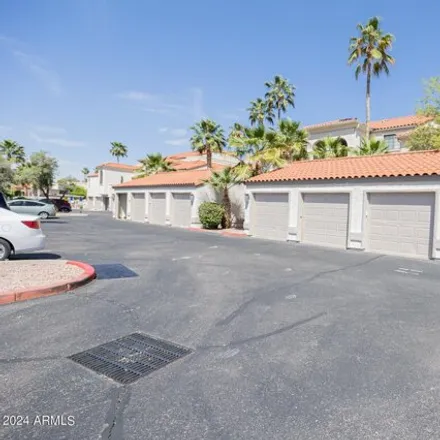 Rent this 1 bed apartment on 10080 East Mountainview Lake Drive in Scottsdale, AZ 85258
