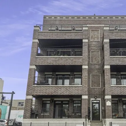 Rent this studio condo on 1324 West Grand Avenue in Chicago, IL 60661