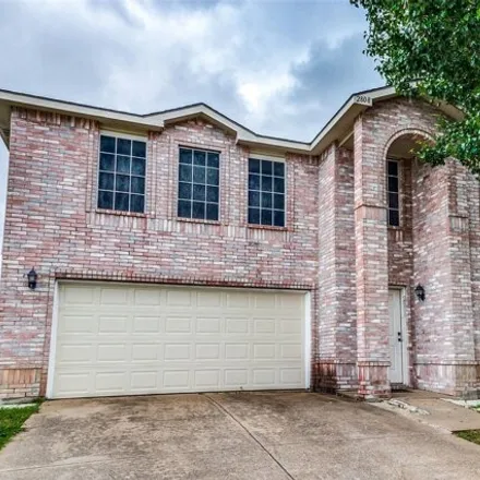 Buy this 5 bed house on 2808 Hillside Drive in Mesquite, TX 75149