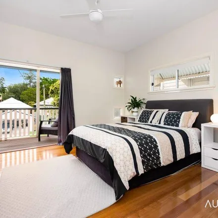 Image 9 - 143 Morehead Avenue, Norman Park QLD 4170, Australia - Apartment for rent