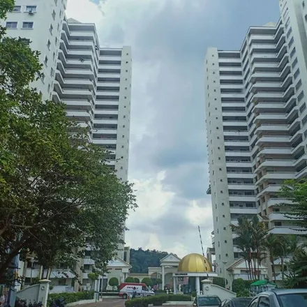 Rent this 3 bed apartment on unnamed road in Bukit Antarabangsa, 54200 Ampang Jaya Municipal Council