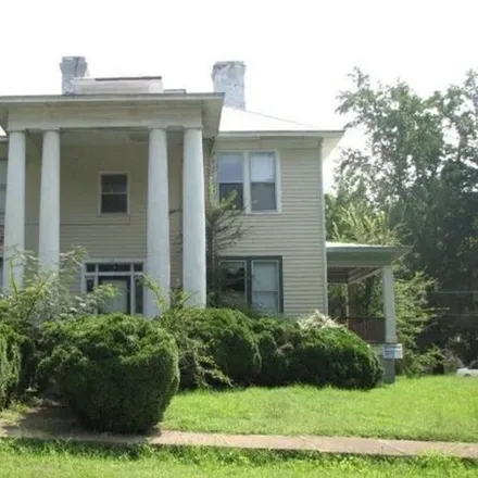 Buy this 7 bed house on 315 Virginia Avenue in Brookneal, Campbell County