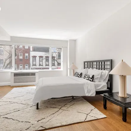 Rent this 2 bed apartment on 209 East 51st Street in New York, NY 10022