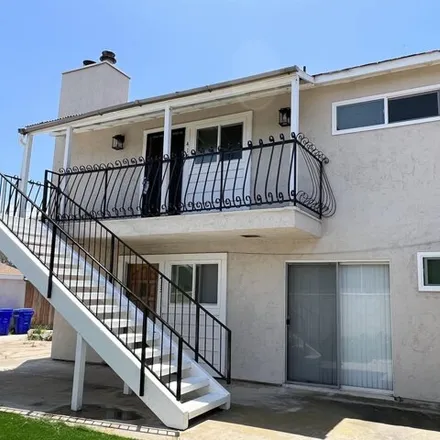 Image 3 - 411 8th Street, Imperial Beach, CA 91932, USA - House for sale