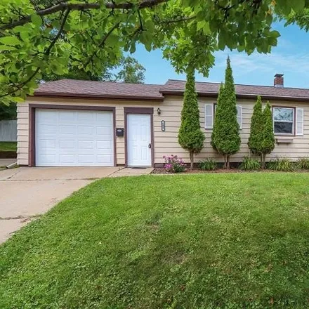 Buy this 3 bed house on 102 South 8th Avenue in Wausau, WI 54401