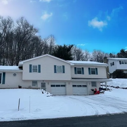 Buy this 4 bed house on 72 Townview Drive in Mansfield, PA 16933