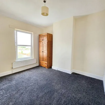 Rent this 3 bed townhouse on Wellington Road in Perry Barr, B20 2SD