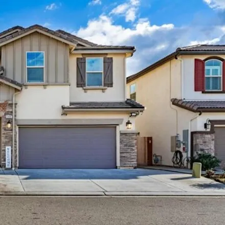 Buy this 5 bed house on 3496 Smith Lane in Fresno County, CA 93619