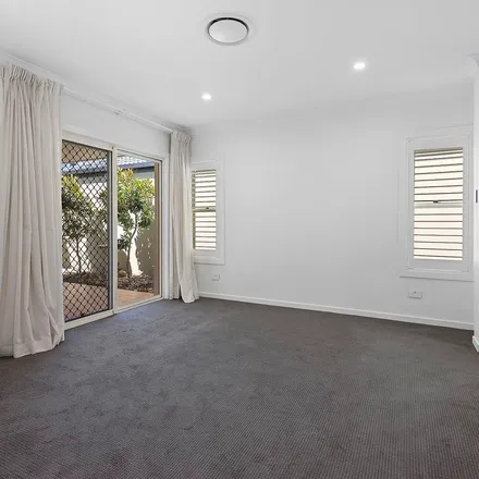 Image 7 - 19 Santa Barbara Road, Hope Island QLD 4212, Australia - Apartment for rent