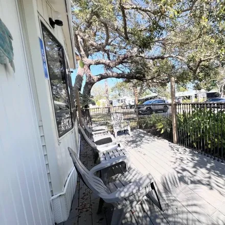 Image 3 - Rambler's Rest, 1300 North River Road, Venice Gardens, Sarasota County, FL 34293, USA - Apartment for sale