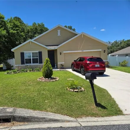 Buy this 4 bed house on 3658 Southeast 98th Place in Belleview, FL 34420