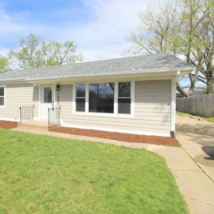 Buy this 3 bed house on 1845 Greenview Avenue in Kankakee, IL 60901