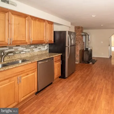 Image 2 - 1228 West Lombard Street, Baltimore, MD 21223, USA - Townhouse for sale