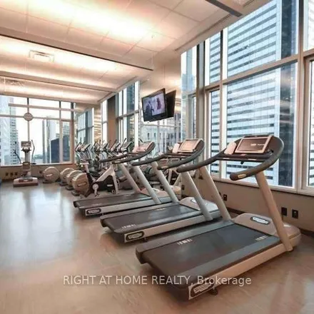 Image 3 - The St. Regis, 325 Bay Street, Old Toronto, ON M5H 4G3, Canada - Apartment for rent