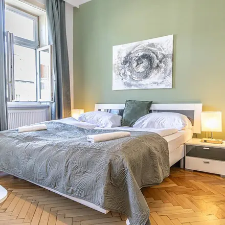 Rent this 3 bed apartment on Wiedner Hauptstraße 123A in 1050 Vienna, Austria