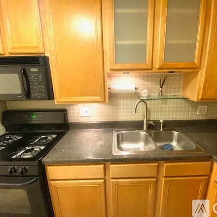 Rent this 1 bed apartment on 515 W Wrightwood Ave