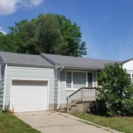 Rent this 2 bed house on 580 West Ash Street in Columbia, MO 65203