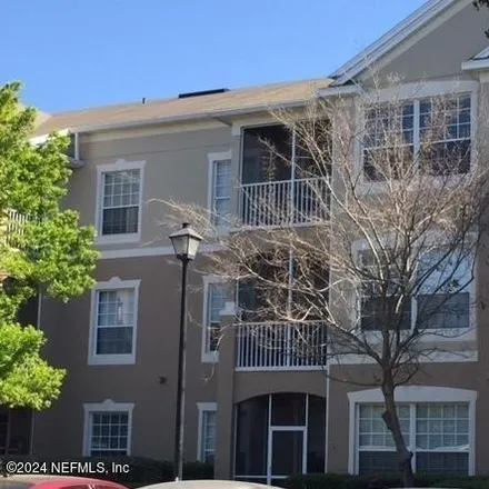 Rent this 3 bed condo on 7928 Baymeadows Road in Stockade, Jacksonville