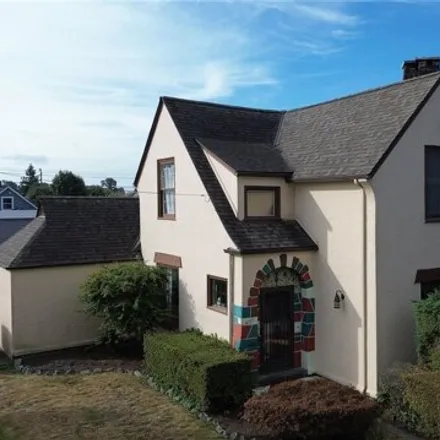 Buy this 4 bed house on 435 Nelson Street in Sedro-Woolley, WA 98284