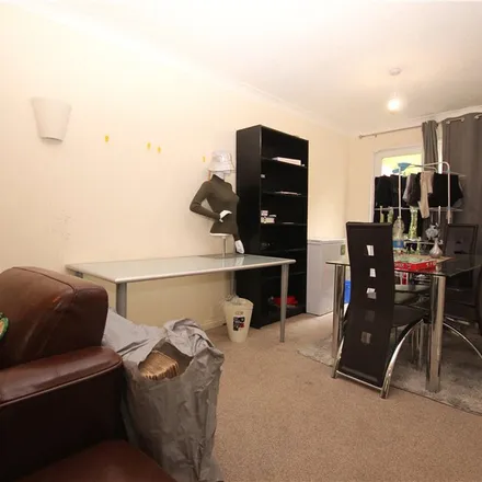 Rent this 3 bed apartment on Findlay Drive in Worplesdon, GU3 3HT