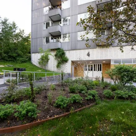 Rent this 1 bed apartment on Norra Dragspelsgatan 4 in 421 43 Gothenburg, Sweden
