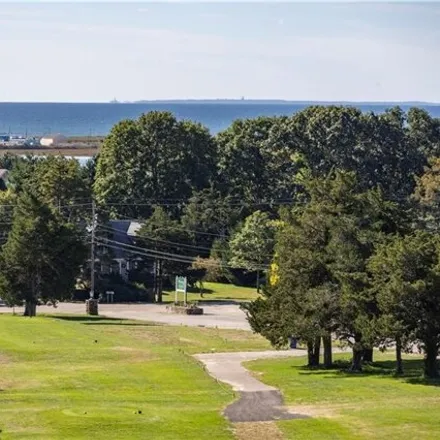 Image 9 - Winnapaug Country Club, 184 Shore Road, Misquamicut, Westerly, RI 02891, USA - House for sale