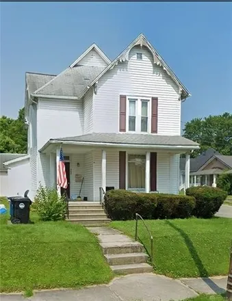 Buy this 3 bed house on 100 West Vine Street in Wilmington, OH 45177