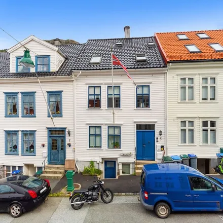 Rent this 6 bed apartment on Småmøllen in Sandvikens Torggate 5, 5036 Bergen