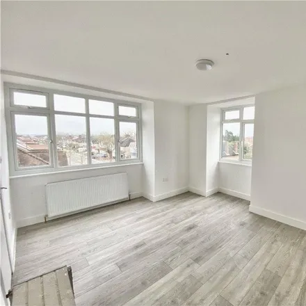 Rent this 1 bed room on Percy Road in London, TW2 6HU