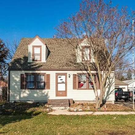 Buy this 3 bed house on 754 West Oakton Street in Des Plaines, IL 60018