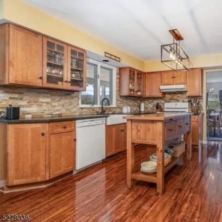 Image 3 - 875 South Main Street, Greenwich Township, NJ 08886, USA - House for sale