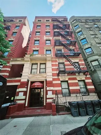 Image 3 - 50 W 112th St Apt 4I, New York, 10026 - Apartment for sale