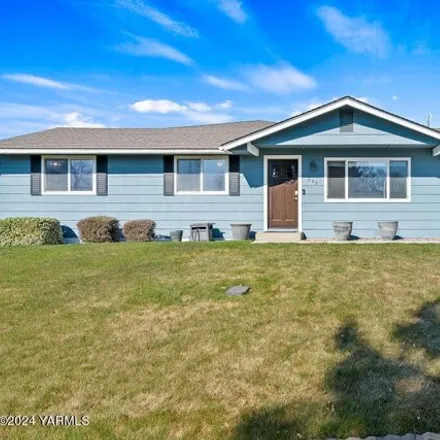 Buy this 4 bed house on 224 South 57th Street in Terrace Heights, WA 98901