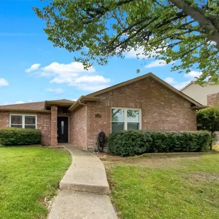 Buy this 3 bed house on 1210 Aberdeen Drive in Allen, TX 75003
