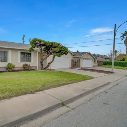 Image 3 - 5030 Royal Palm Drive, Fremont, CA 94538, USA - House for sale