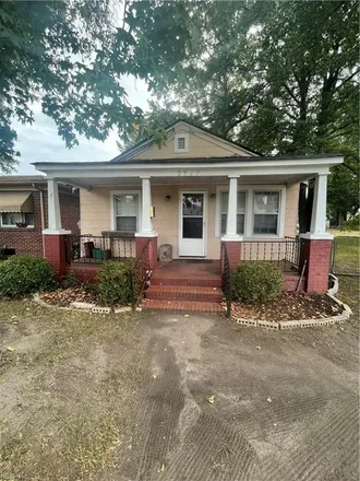 Image 1 - 2501 Staunton Avenue, Portsmouth City, VA 23704, USA - House for sale