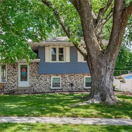 Buy this 4 bed house on 4115 Lay St in Des Moines, Iowa