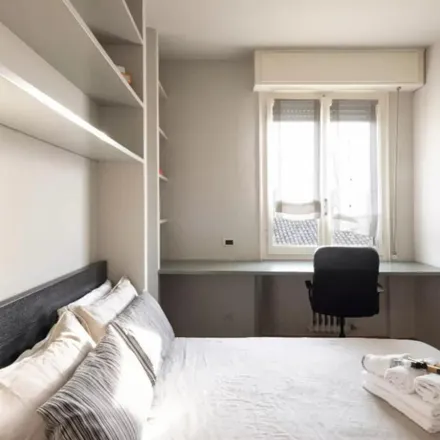 Image 2 - Borgo Schizzati, 2d, 43121 Parma PR, Italy - Apartment for rent