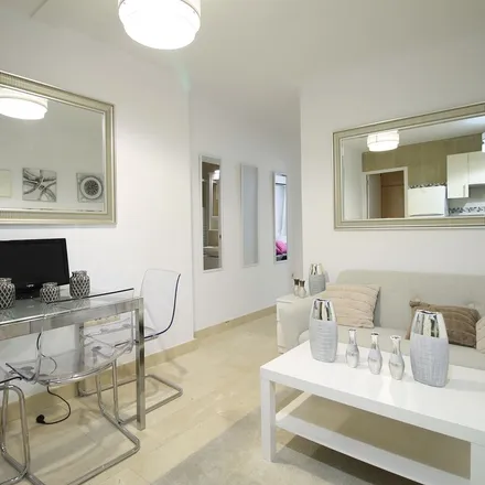 Rent this 3 bed apartment on Calle de Antonio Zamora in 48, 28011 Madrid